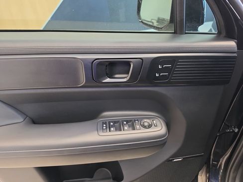 Used 2025 Hyundai Santa Fe Calligraphy FWD image 17