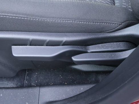 Used 2025 Chevrolet Equinox LT AWD/4WD image 10