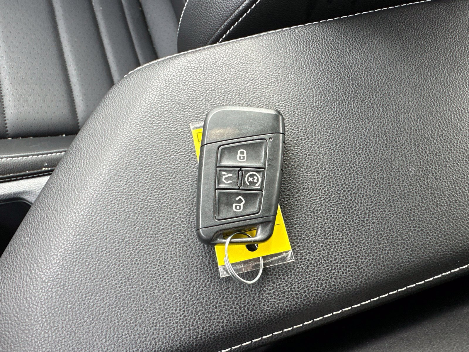 Used 2023 Volkswagen Jetta SE FWD image 7