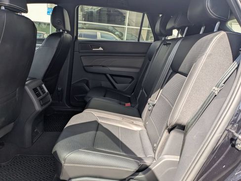 Used 2021 Volkswagen Atlas Cross Sport SE AWD/4WD image 20