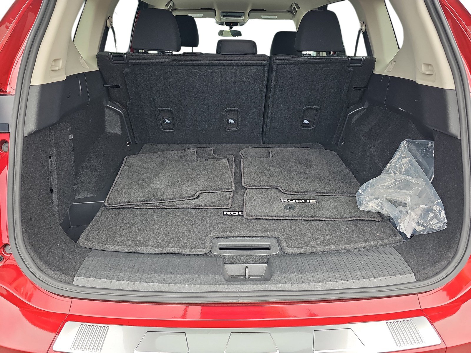 Used 2026 Nissan Rogue SV FWD image 27