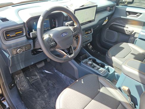 New 2025 Ford Maverick Tremor image 8