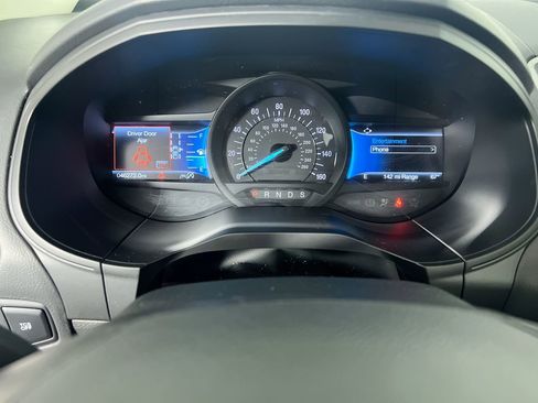 Used 2022 Ford Edge SE w/ Black Appearance Package image 21