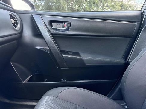 Used 2019 Toyota Corolla LE FWD image 27
