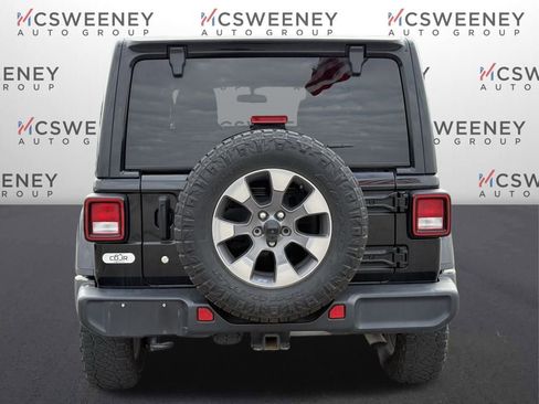 Used 2020 Jeep Wrangler Unlimited Sahara image 4