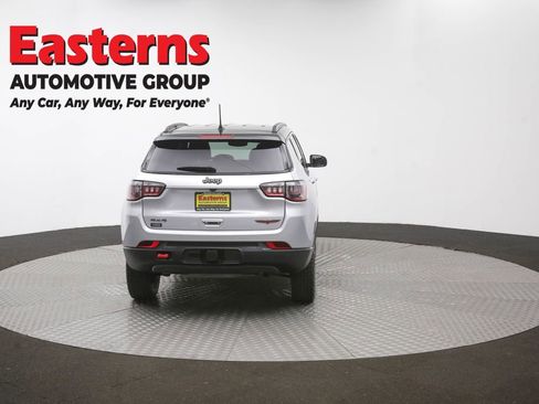 Used 2025 Jeep Compass Trailhawk w/ Trailer Tow Group AWD/4WD image 36