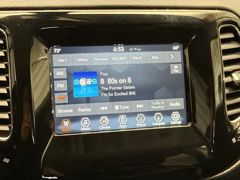 Used 2019 Jeep Compass Altitude image 9