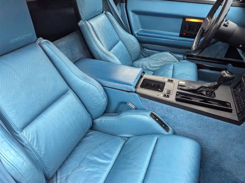 Used 1987 Chevrolet Corvette Base image 6