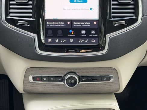 Certified 2025 Volvo XC90 B6 Ultra w/ Protection Package Premier AWD/4WD image 19