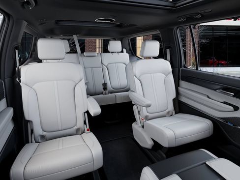 New 2026 Jeep Grand Wagoneer Summit w/ Premium Group III AWD/4WD image 15