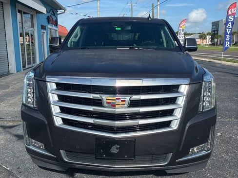 Used 2015 Cadillac Escalade Luxury AWD/4WD image 12