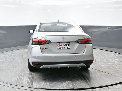 Used 2023 Nissan Versa SV image 12