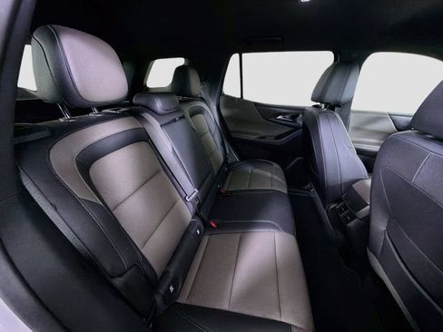 Used 2025 Chevrolet Equinox LT w/ Convenience Package II FWD image 30