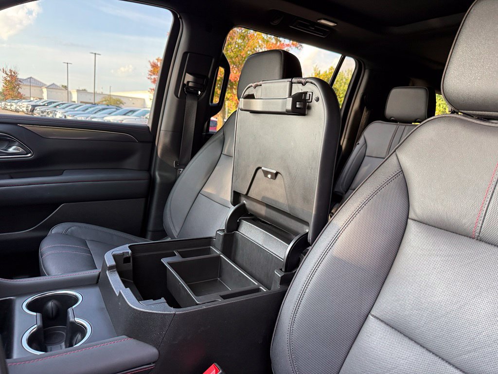 Used 2024 Chevrolet Suburban RST w/ Luxury Package AWD/4WD image 24
