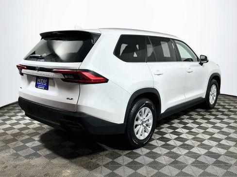 Certified 2024 Toyota Grand Highlander AWD image 7