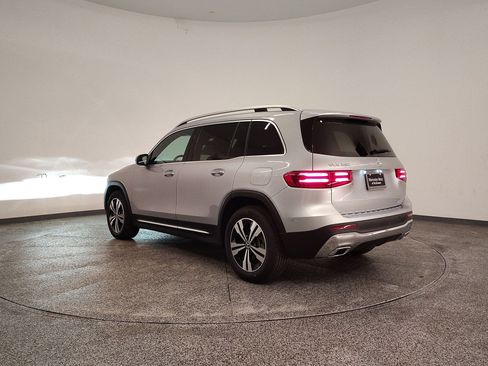Used 2026 Mercedes-Benz GLB 250 image 3