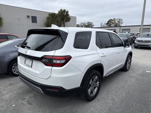 Used 2023 Honda Pilot EX-L image 2