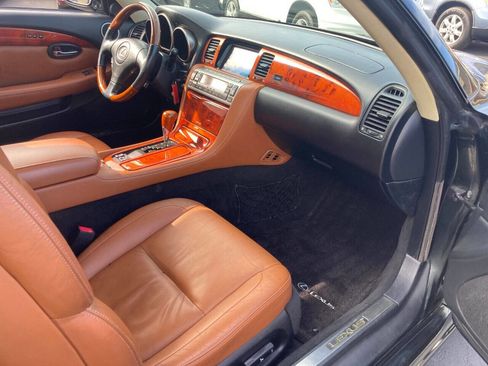 Used 2003 Lexus SC 430 Convertible image 25