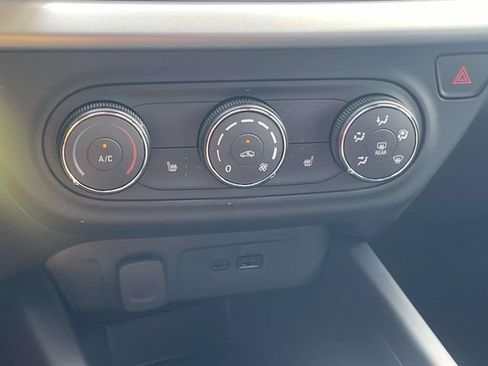 New 2026 Chevrolet Trax LS w/ LS Convenience Package FWD image 15