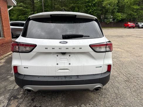 Used 2022 Ford Escape SE w/ Convenience Package AWD/4WD image 6