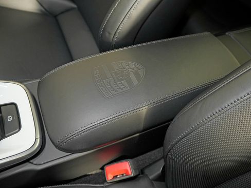 Certified 2020 Porsche 911 Carrera S RWD image 38