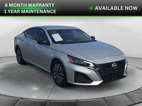 Used 2024 Nissan Altima 2.5 SV image 7