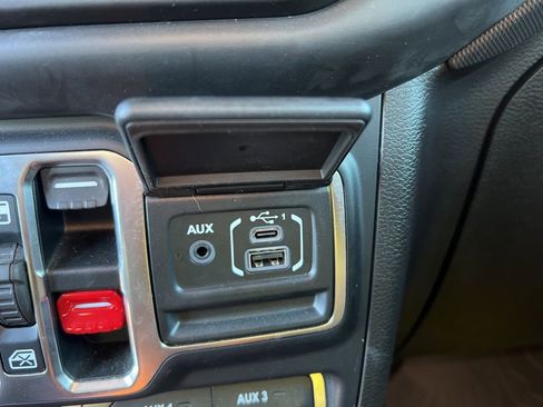 Used 2020 Jeep Gladiator Rubicon image 17