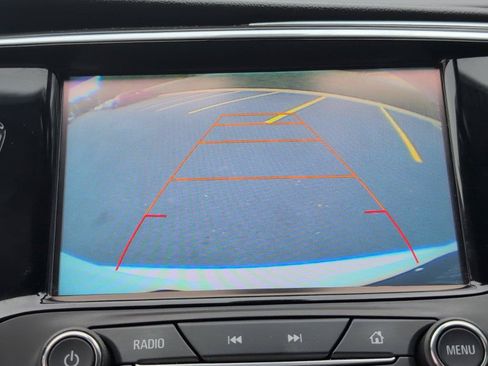 Used 2018 Buick Envision Essence FWD image 23
