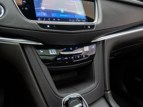 New 2025 Cadillac XT5 Premium Luxury image 24