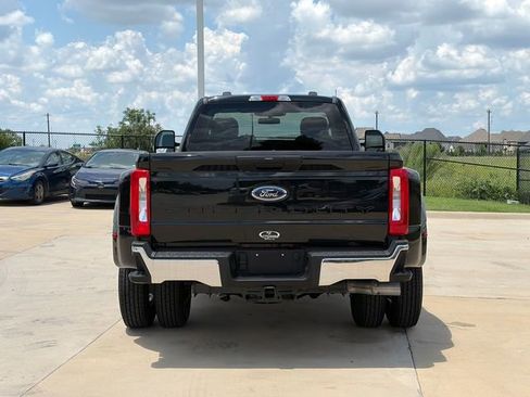 Used 2023 Ford F350 XLT AWD/4WD image 8