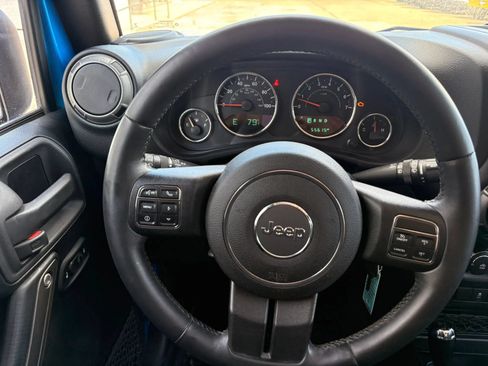 Used 2015 Jeep Wrangler Sport w/ Quick Order Package 24S AWD/4WD image 14