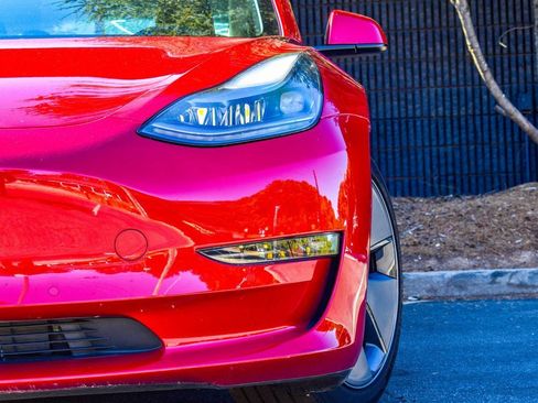 Used 2021 Tesla Model 3 Long Range image 2