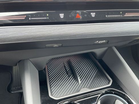 Used 2026 BMW 530i w/ Premium Package image 27