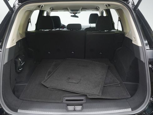 Used 2025 Nissan Rogue SV AWD/4WD image 7