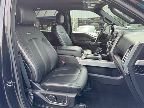 Used 2015 Ford F150 Platinum w/ Equipment Group 701A Luxury AWD/4WD image 19