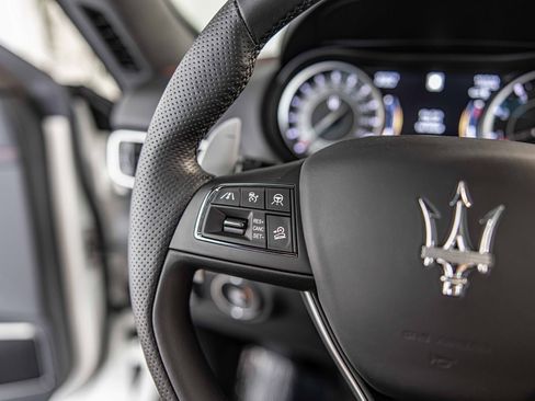 Used 2024 Maserati Levante Modena Ultima image 25