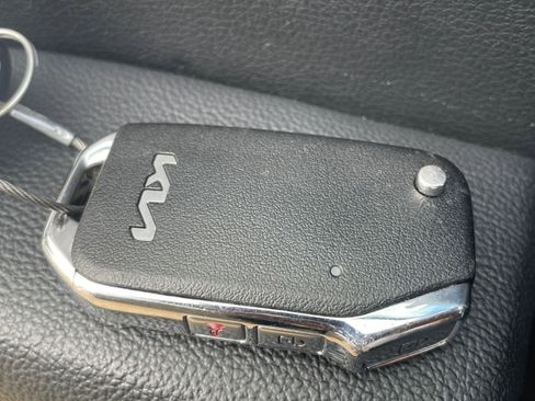 Used 2025 Kia Soul LX w/ LX Technology Package image 22