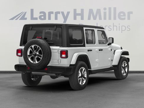 Used 2020 Jeep Wrangler Unlimited Sahara AWD/4WD image 3