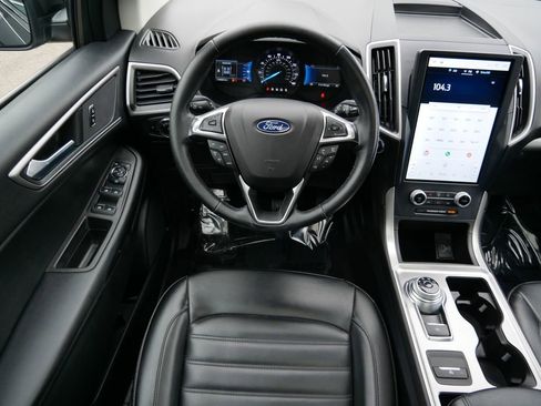 Certified 2023 Ford Edge SEL AWD/4WD image 12