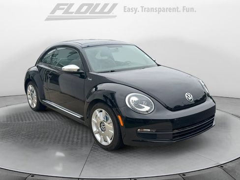 Used 2013 Volkswagen Beetle 2.5 Fender FWD image 1
