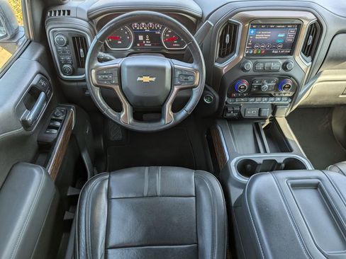 Used 2021 Chevrolet Silverado 1500 High Country image 25