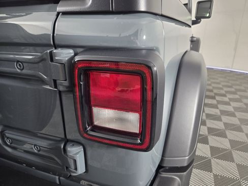 Used 2026 Jeep Wrangler Sport AWD/4WD image 27