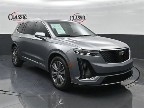 Used 2025 Cadillac XT6 Premium Luxury image 5