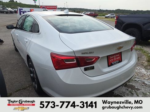 Used 2023 Chevrolet Malibu LT FWD image 4