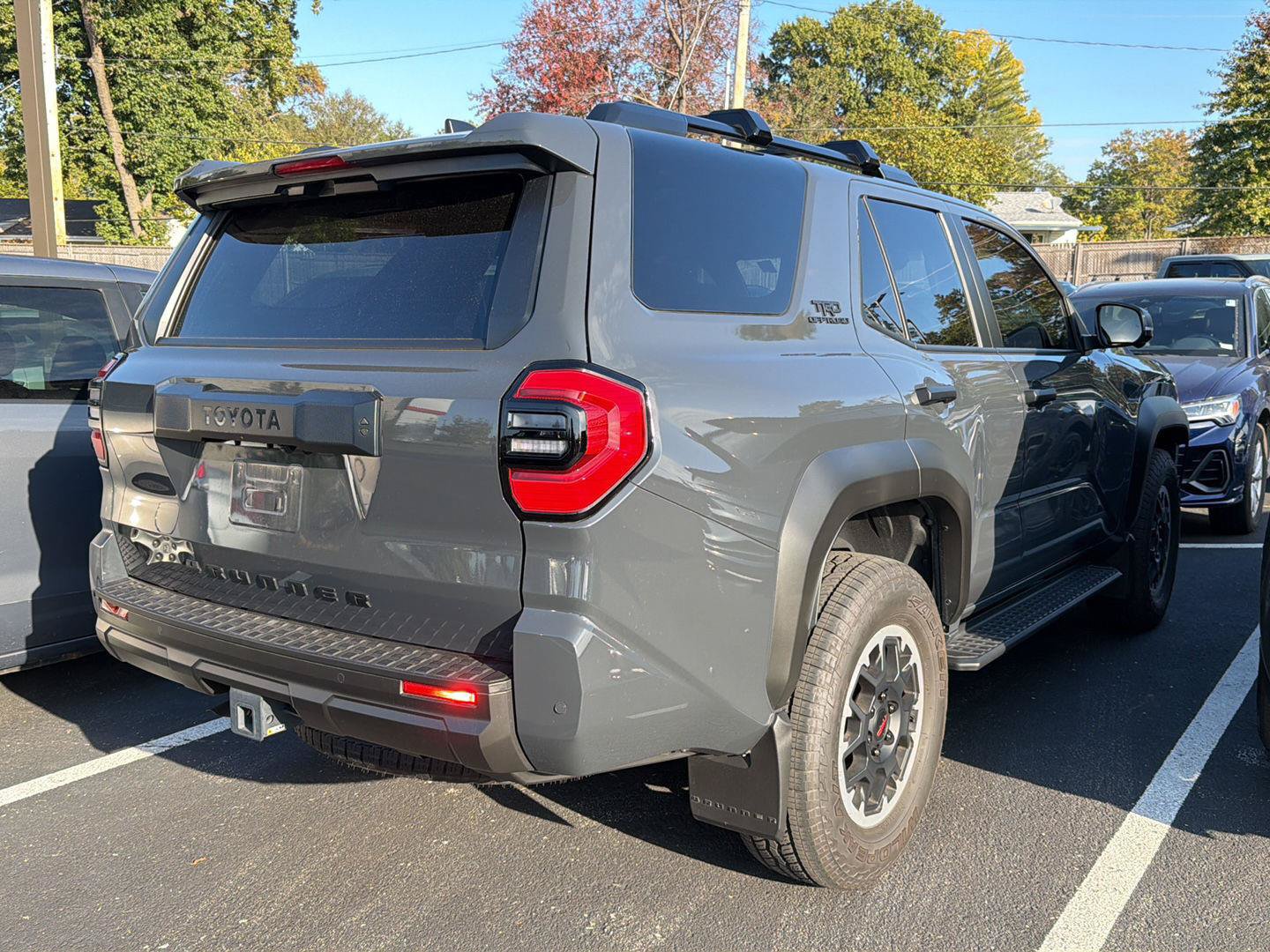 Certified 2025 Toyota 4Runner TRD Off-Road Premium AWD/4WD image 4