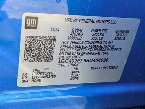 New 2025 Chevrolet Silverado EV RST image 32