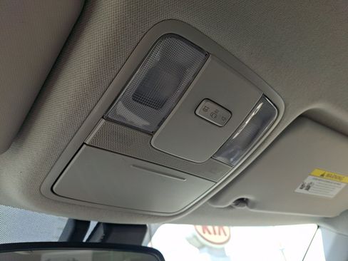Used 2023 Kia Soul S FWD image 34