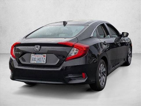 Used 2017 Honda Civic EX image 5
