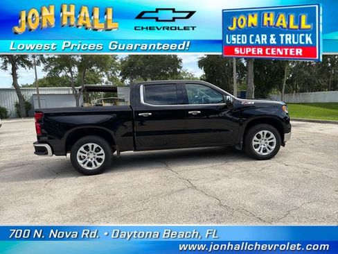 Used 2022 Chevrolet Silverado 1500 LTZ w/ Technology Package AWD/4WD image 16