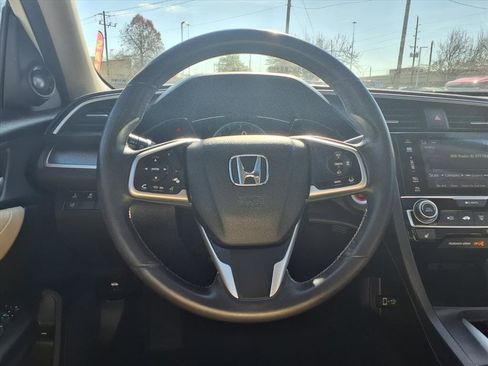 Used 2017 Honda Civic Touring image 13